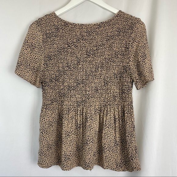 Urban Romantics leopard print swanky peplum top size medium - Picture 4 of 5
